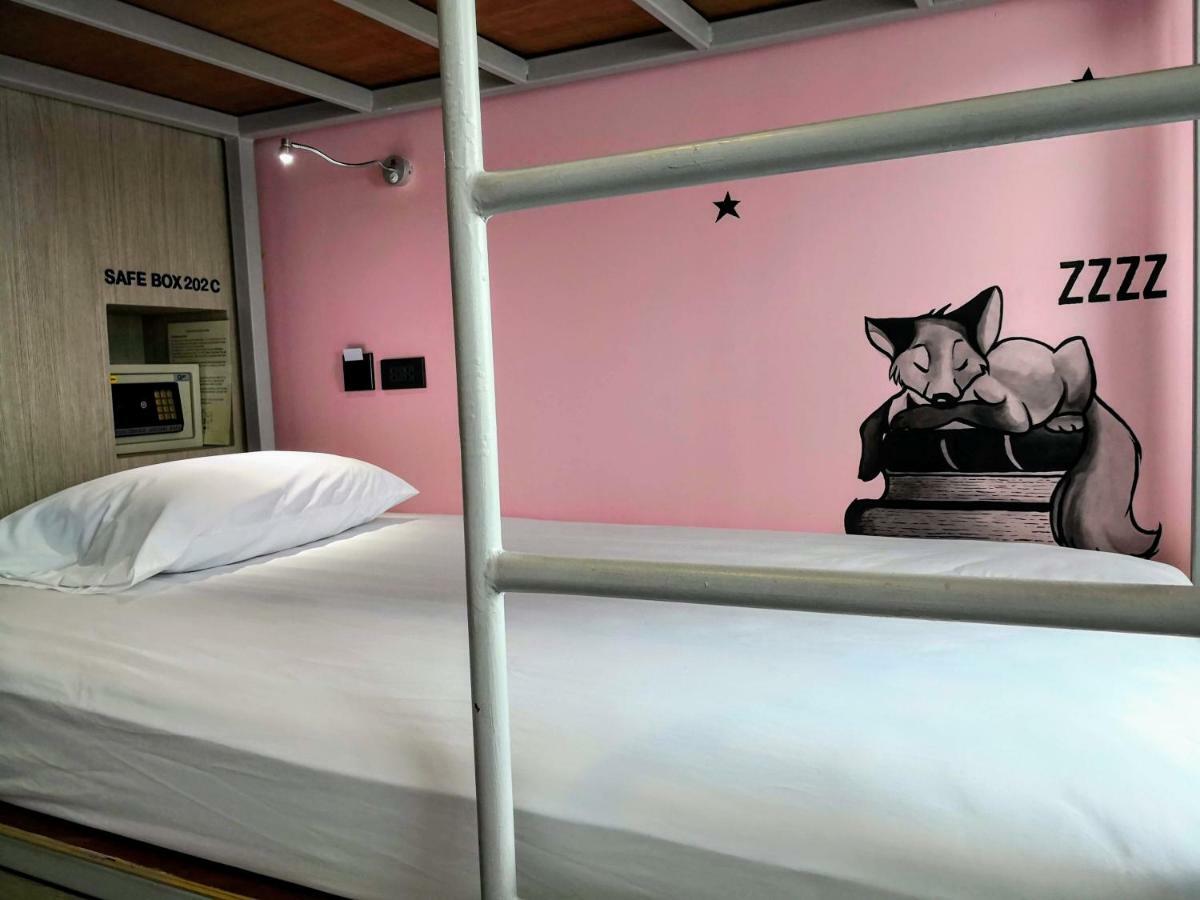 Hostel Asleep By Lantana Pattaya Zewnętrze zdjęcie